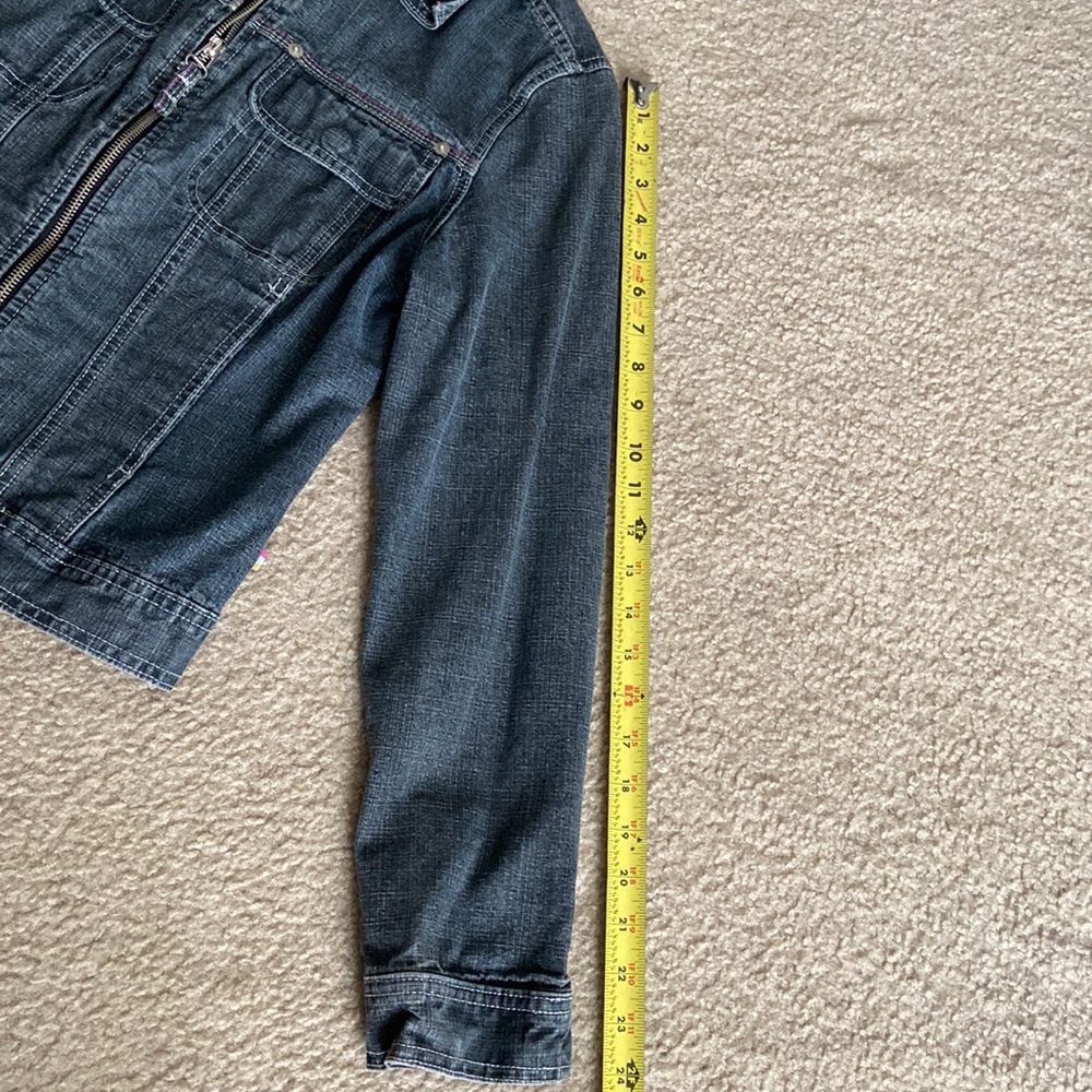 Jean jacket - Picture 5 of 9